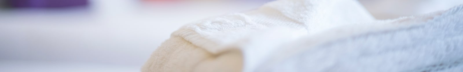 Bedroom Towels On Bed Banner 1